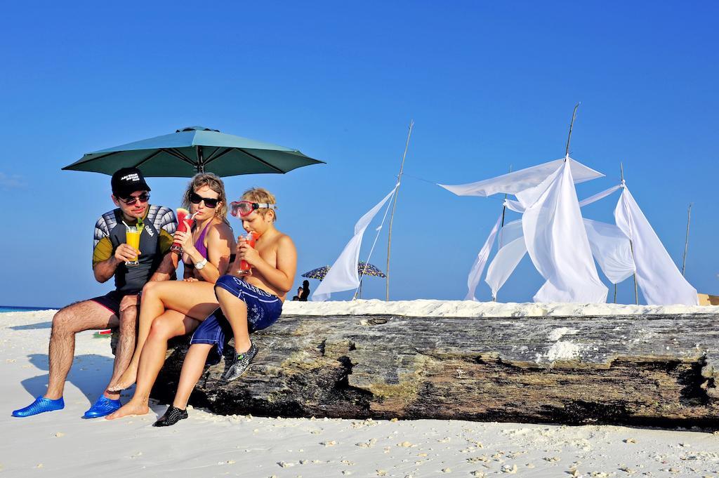 Sun Tan Beach Hotel Maafushi Eksteriør billede